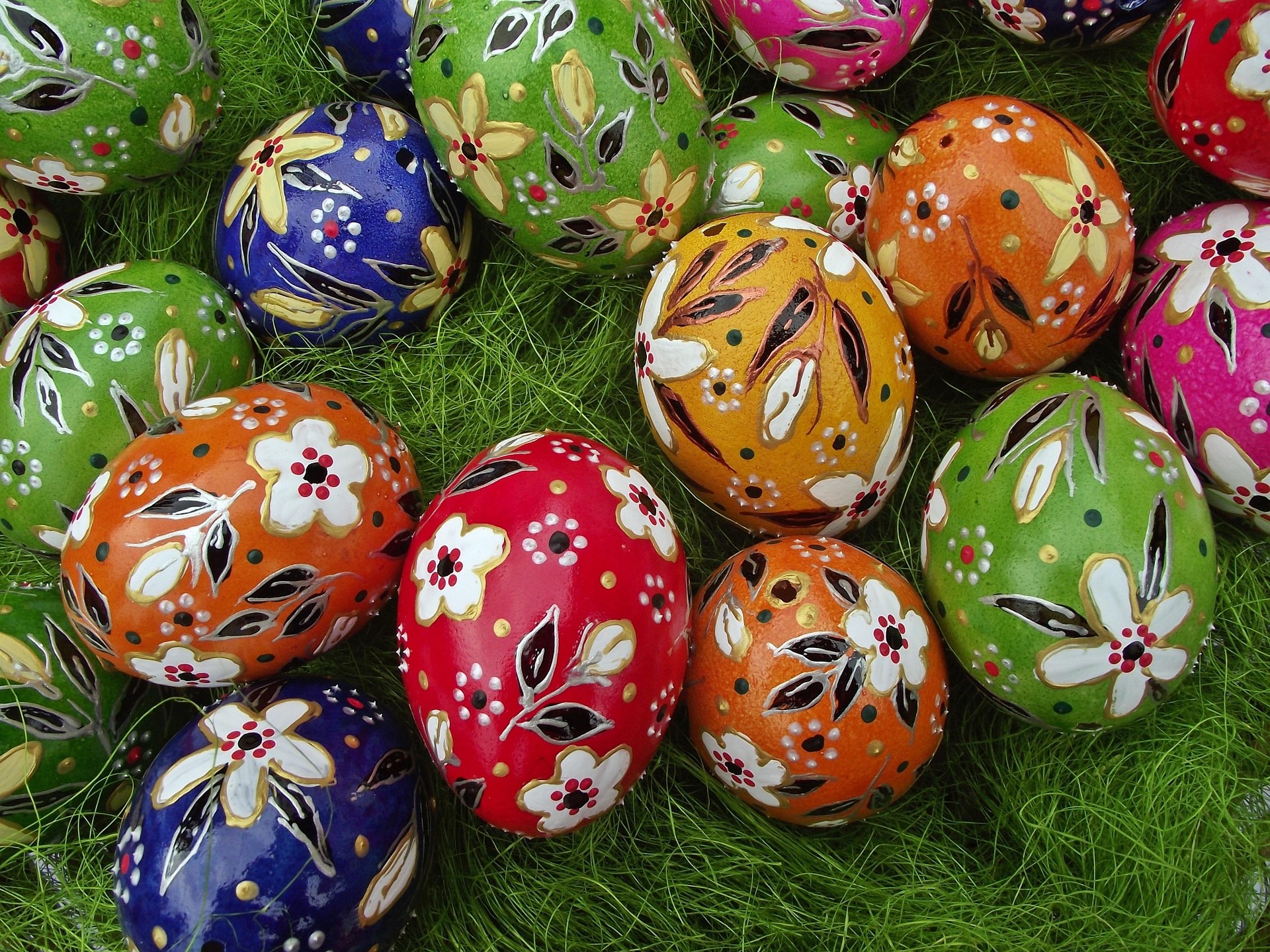 Traditional Handicrafts and Clothing Auction